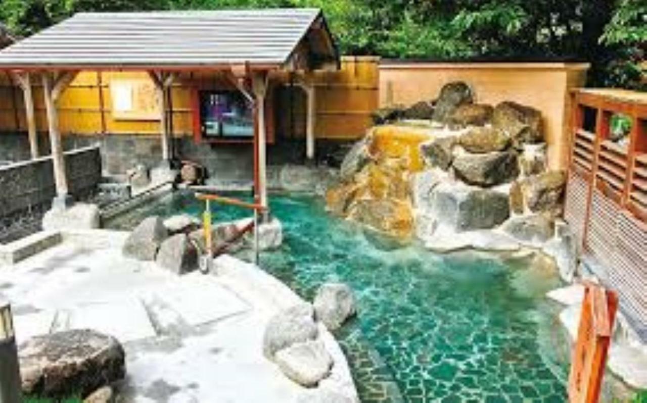Sadie'S Home Komae Luaran gambar